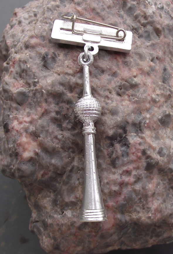 Vintage Berlin Capital of East Germany DDR GDR TV Tower Medal Pin Badge