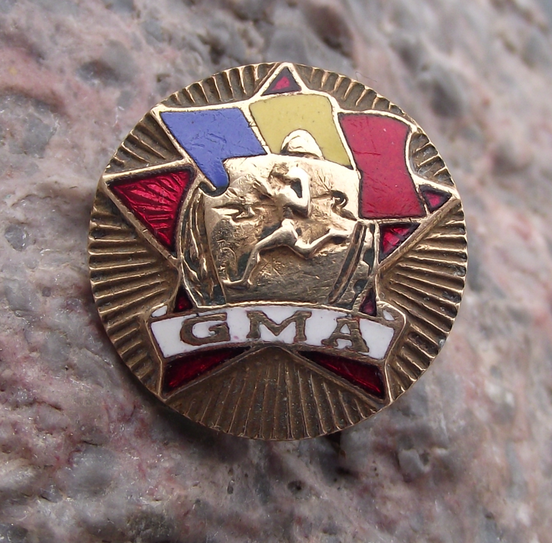 Vintage Romania GMA Always Ready Youth Athletics Running Sports Pin Badge