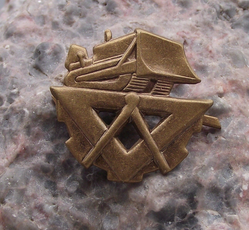 Czechoslovakia Army CSLA Engineer Uniform Insignia Bulldozer Badge