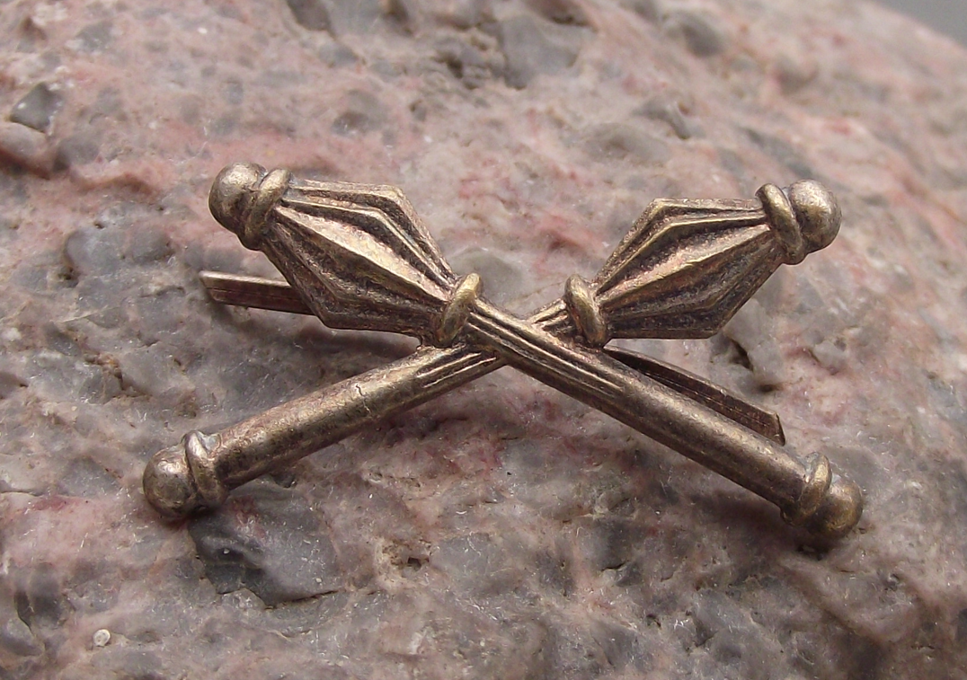 Czechoslovakia Army CSLA Officer Crossed Maces Shoulder Badge