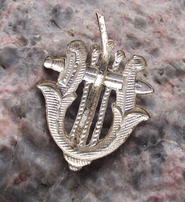 Czechoslovakia Army CSLA Marching Band Uniform Insignia Sword Harp