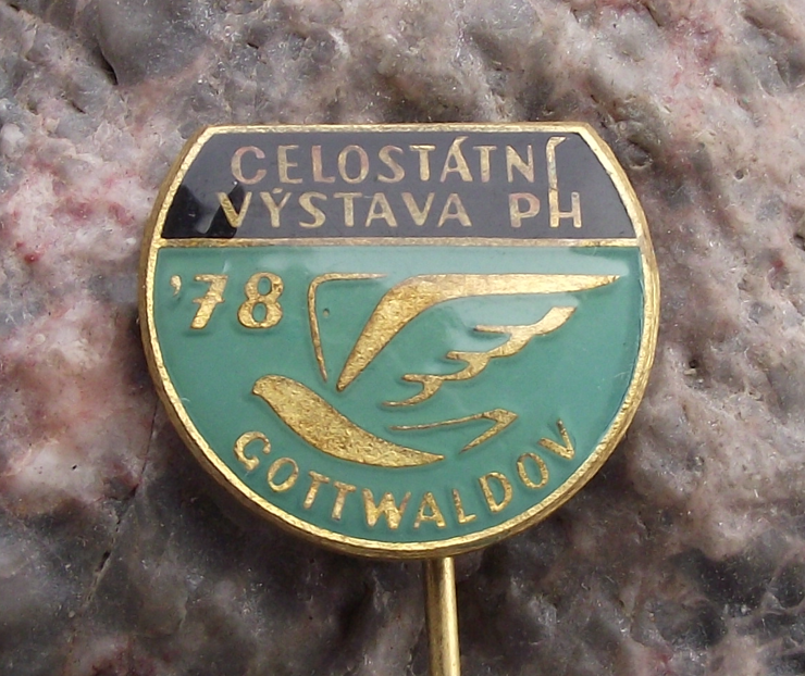 1978 Czechoslovakia Homing Pigeon Breeders Show Gottwaldov Pin Badge