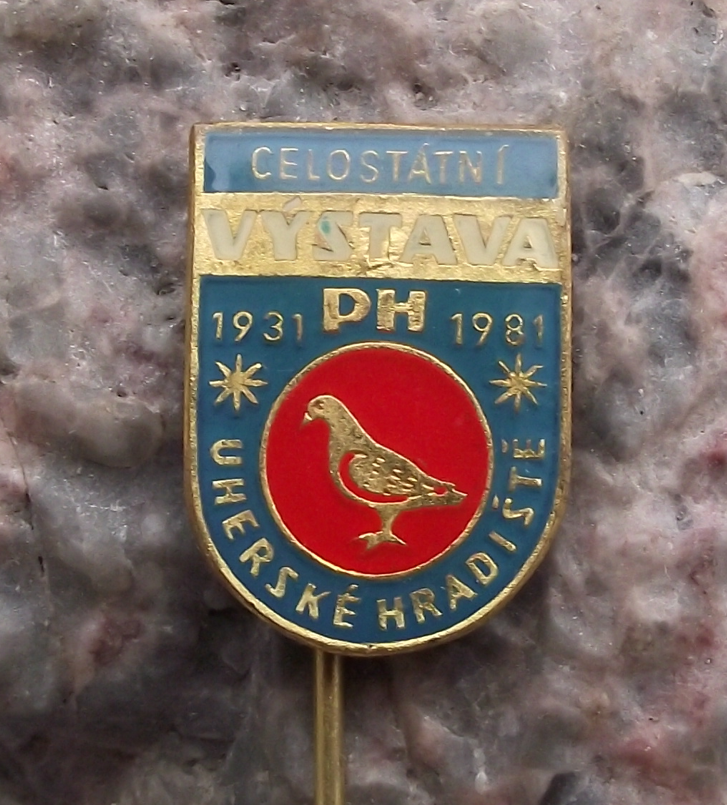 1981 Czech Homing Pigeon Breeders Show Uherske Hradiste Pin Badge