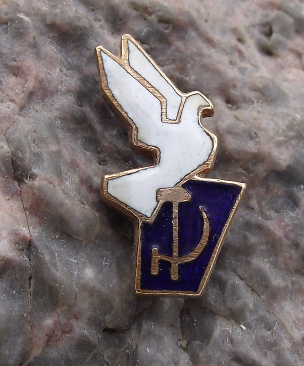 Vintage Soviet Flying White Dove World Peace Hammer and Sickle Pin Badge