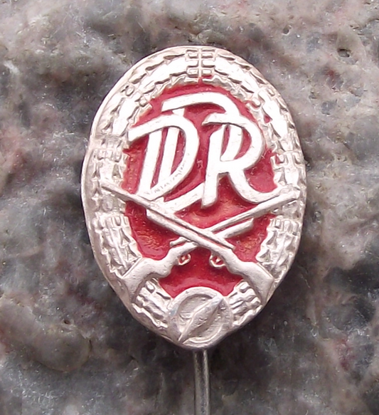 Vintage GST Gesellschaft Sport Technik GDR DDR Crossed Rifles Pin Badge