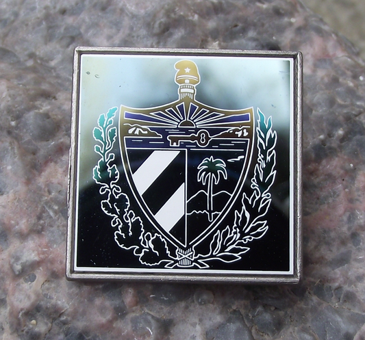 Vintage Cuba National Emblem Fasces Shield Cuban Revolution Mirror Pin Badge
