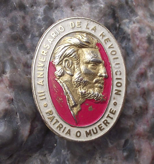 1962 Cuba Revolution 3rd Anniversary Fidel Castro Patria o Muerte Pin Badge