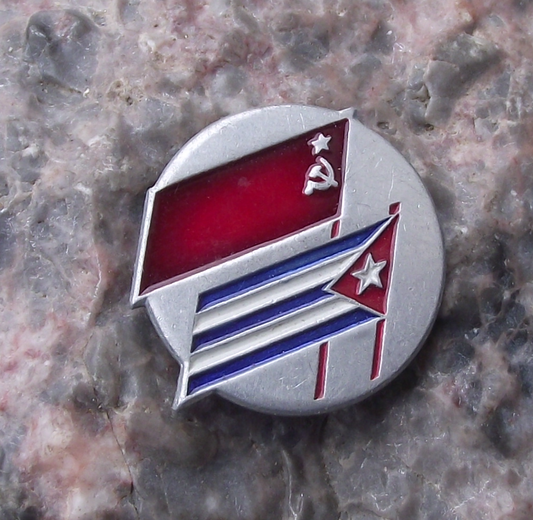 Vintage Cuba Soviet Union National Flags Ideological Fellowship Pin Badge
