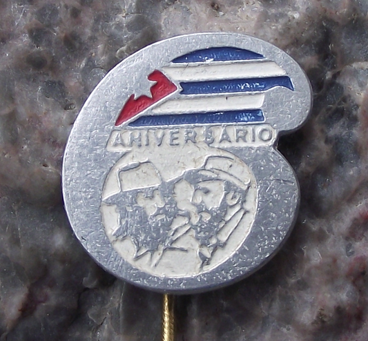 1965 Cuba Cuban 6th Anniversary Fidel Castro Pin Badge