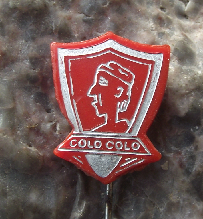 Vintage Club Social y Deportivo Colo-Colo  Soccer Football Club Pin Badge