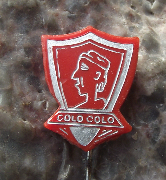 Vintage Club Social y Deportivo Colo-Colo  Soccer Football Club Pin Badge