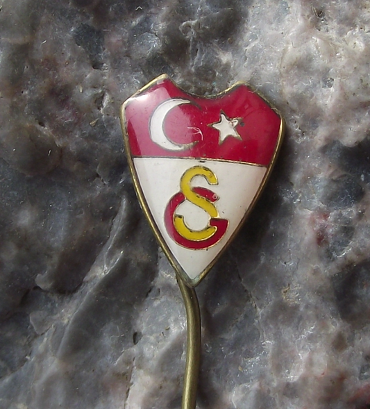 Vintage Galatasaray SK Turkey Football Team Pin Badge