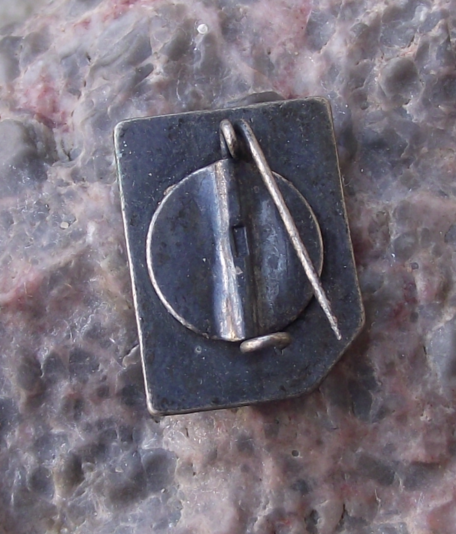 Vintage Ostrovsky's Gazebo Symbol of Kostroma Russia Pin Badge
