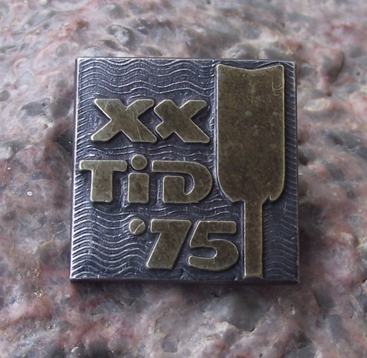 1975 Tour Danube Canoe Kayak XX 20th Meeting Pin Badge