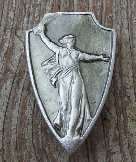 The Motherland Calls Giant Soviet Statue Mamayev Russia Volgograd Pin Badge
