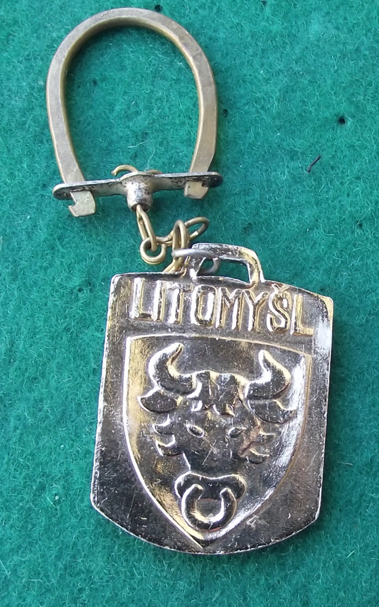 Vintage Litomysl Hereldic Town Crest Bills Head Souvenir Keychain Keyring