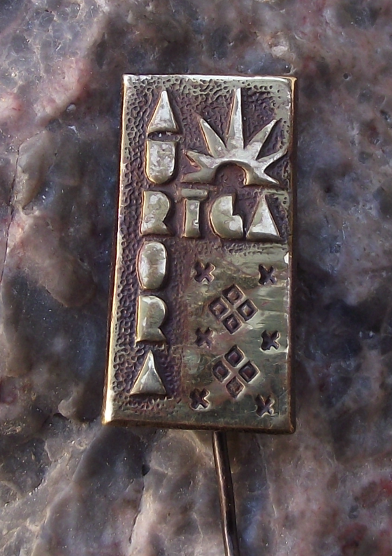 Vintage Petrus Riga French Poet Aurora Bible Interpretation Pin Badge