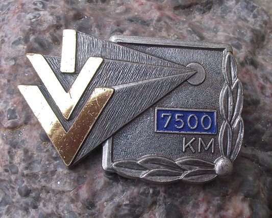 Vintage 7500 km IVV Internationaler Volkssportverband Large Award Pin Badge