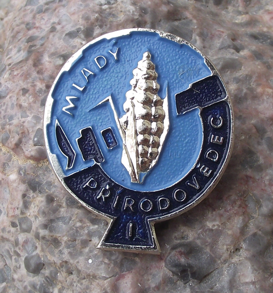Young Naturalist Czechoslovakia Youth Pioneer Nature Award Stage 1 Pin Badge