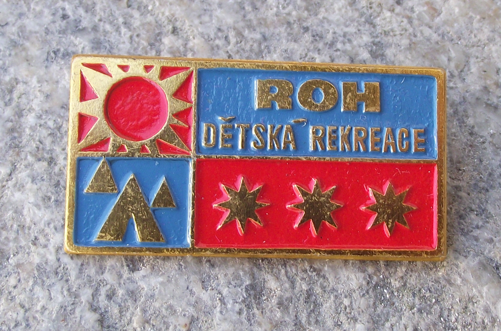 Vintage Pioneer Czech Pionýr Camp Children's Recreation 3 Star ROH Pin Badge