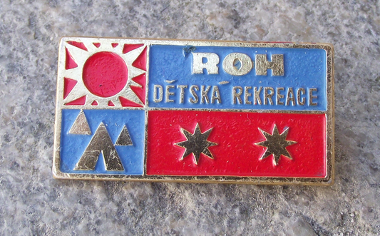 Vintage Pioneer Czech Pionýr Camp Children's Recreation 2 Star ROH Pin Badge