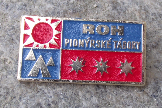 Vintage Pioneer Czech Pionýr Camp 3 Star ROH Pin Badge