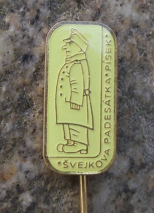 Vintage Good Soldier Svejk Jaroslav Hasek Book Pisek 50km Walk Pin Badge