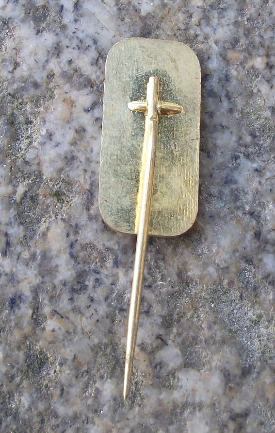 Vintage Good Soldier Svejk Jaroslav Hasek Book Pisek 50km Walk Pin Badge