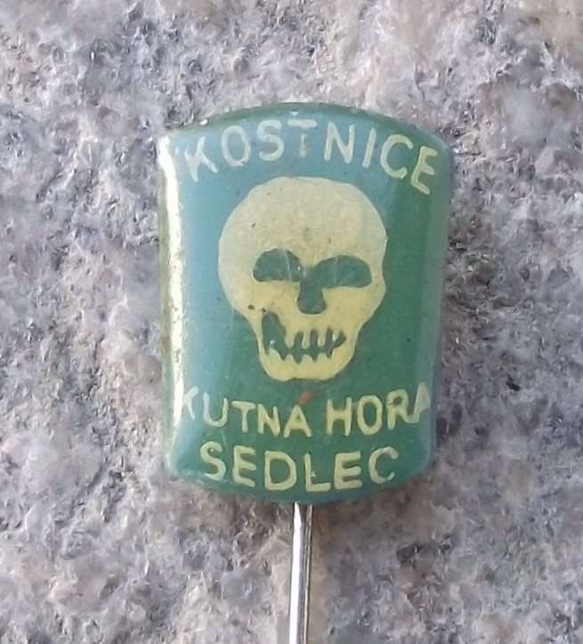 Vintage Kostnice Sedlec Ossuary Bone Skeleton Church Skull Resin Pin Badge