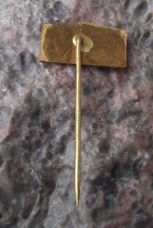 Vintage Wilkinson Sword Weapons and Razor Blade Company Pin Badge - Badgecrazy