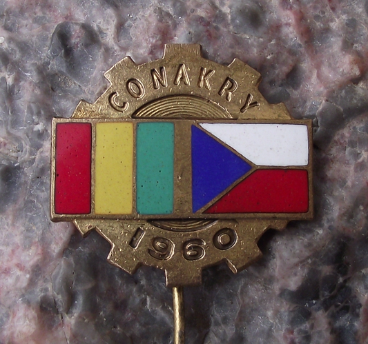 1960 Czechoslovakia Conarky Guinea National Flags Pin Badge