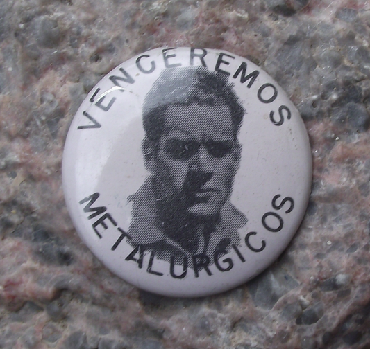 Vintage Cuban National Hero Venceremos Julio Antonio Mella Cuba Pin Badge