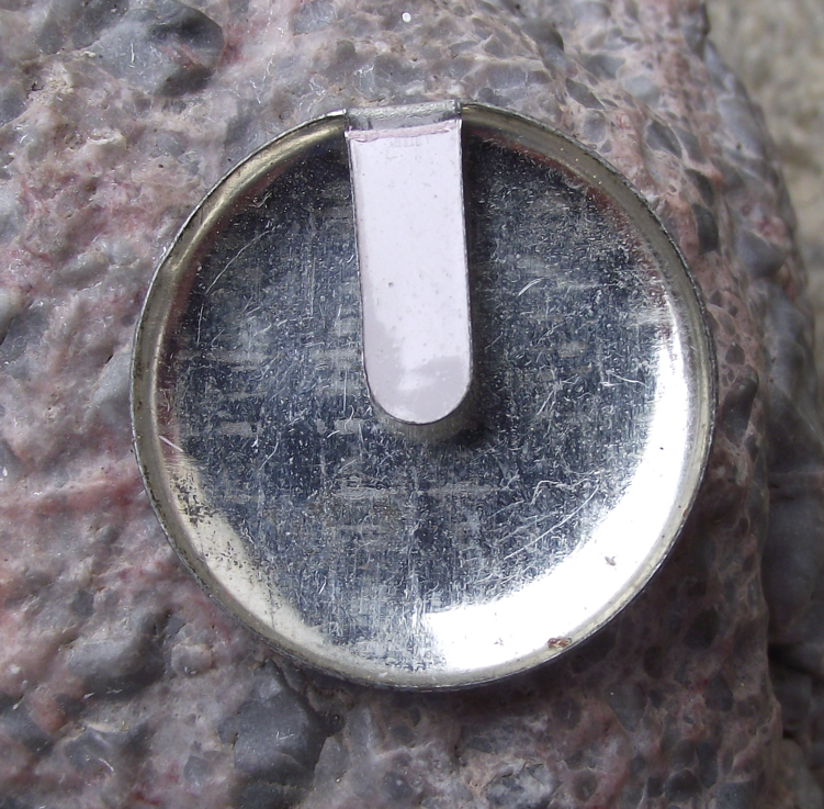 Vintage Cuban National Hero Venceremos Frank Spencer Cuba Pin Badge