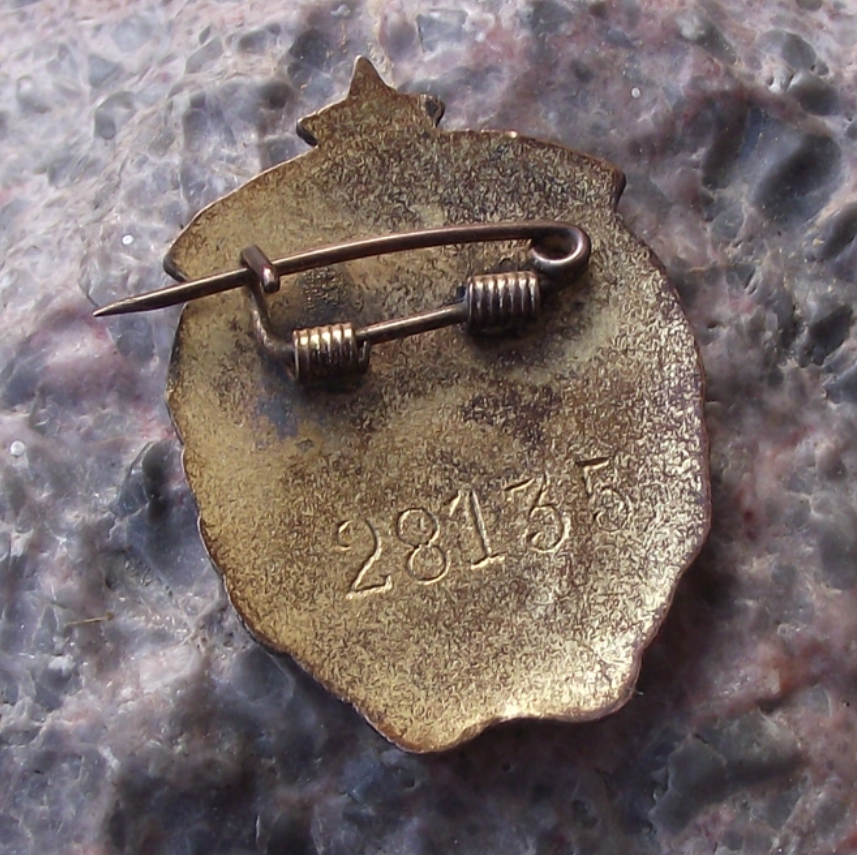 Vintage Mongolia Labour Trade Union Membership Numbered 28135 Pin Badge