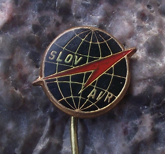 Vintage Slov Air Slovakia National Airline Official Logo Pin Badge