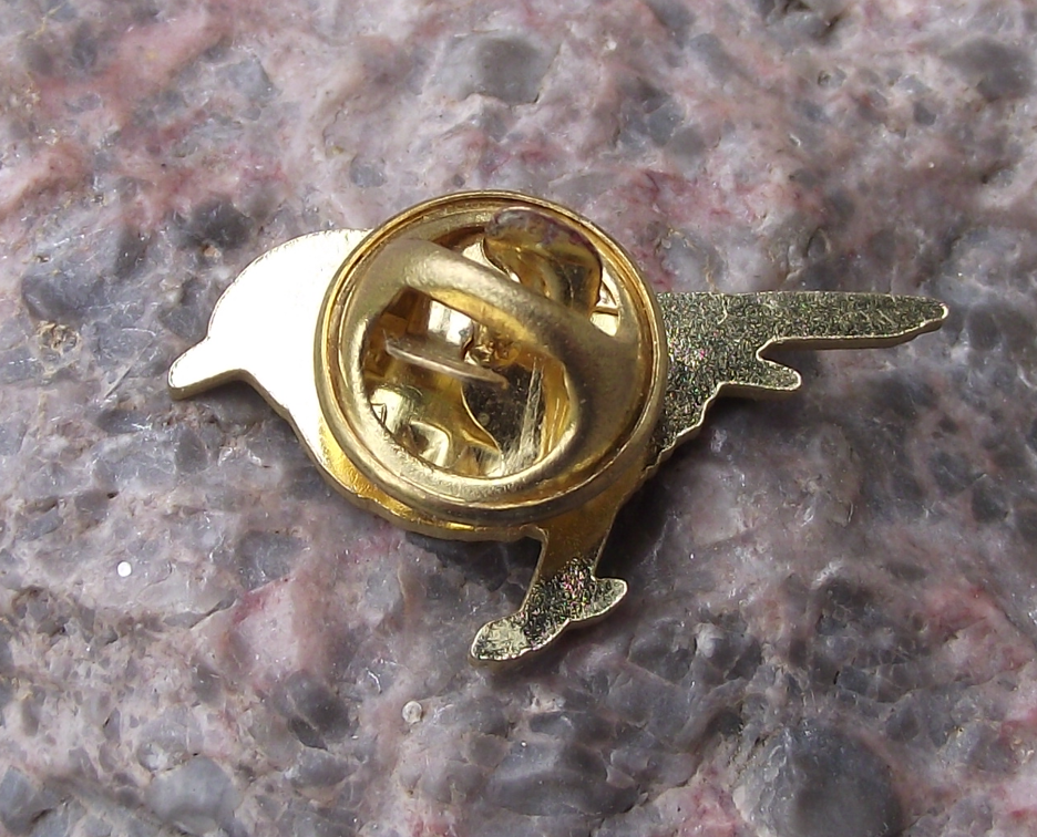 Rare Special Edition Golden European Robin Garden Bird Pin Badge - Badgecrazy