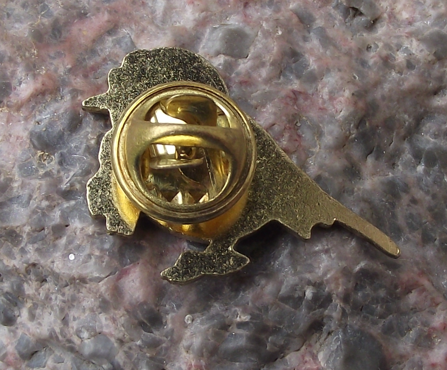 European Robin Garden Bird in Full Christmas Costume Scarf Hat Pin Badge - Badgecrazy