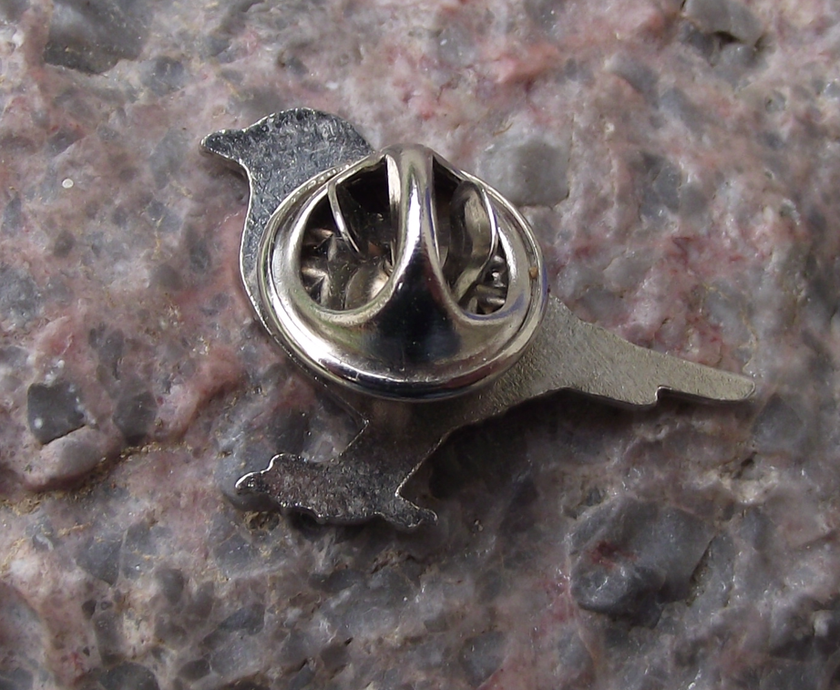 European Redwing Thrush Garden Song Bird Pin Badge - Badgecrazy