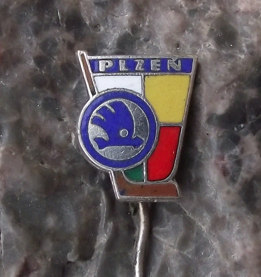 Vintage Skoda Plzen Ice Hockey Club Czechoslovakia Pin Badge