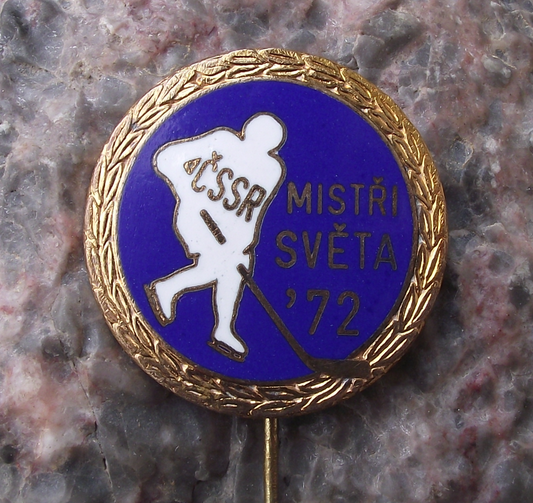 1972 CSSR World Champions Ice Hockey Mistri Sveta Pin Badge
