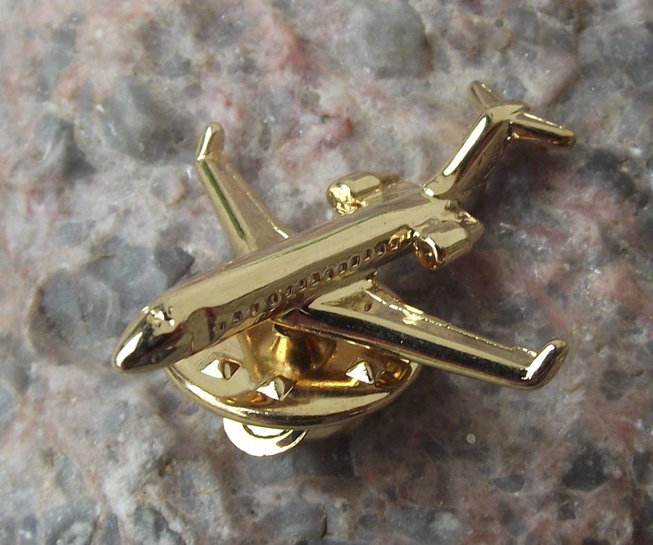 Golden Colour Bombardier CRJ Passenger Aircraft Tie Pin Badge - Badgecrazy