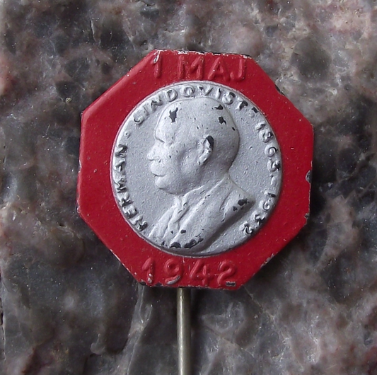 1942 Sweden Swedish May 1st Labor Day Herman Lindqvist Mayday Pin Badge