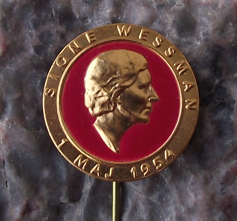 1954 Sweden Swedish May 1st Labor Day Signe Wessman Mayday Pin Badge - Badgecrazy