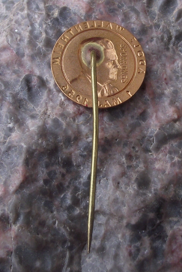 1956 Sweden Swedish May 1st Labor Day Adolf Wallentheim Mayday Pin Badge - Badgecrazy