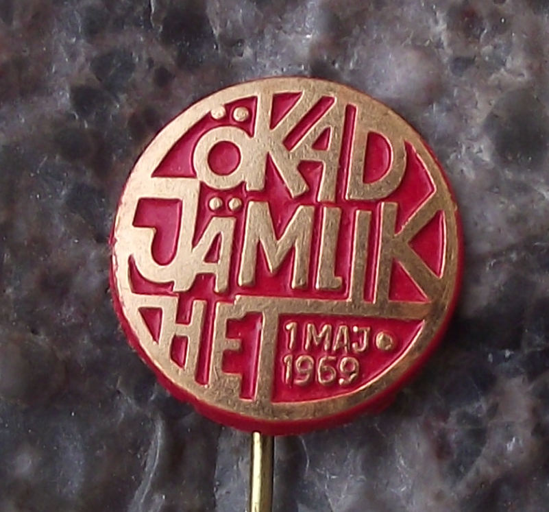 1969 Sweden Swedish May 1st Labor Day Mayday Pin Badge - Badgecrazy