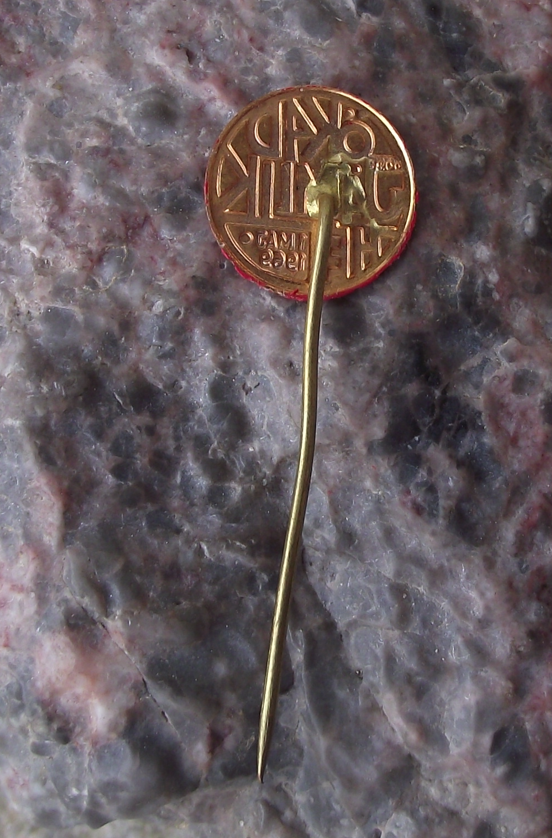 1969 Sweden Swedish May 1st Labor Day Mayday Pin Badge - Badgecrazy