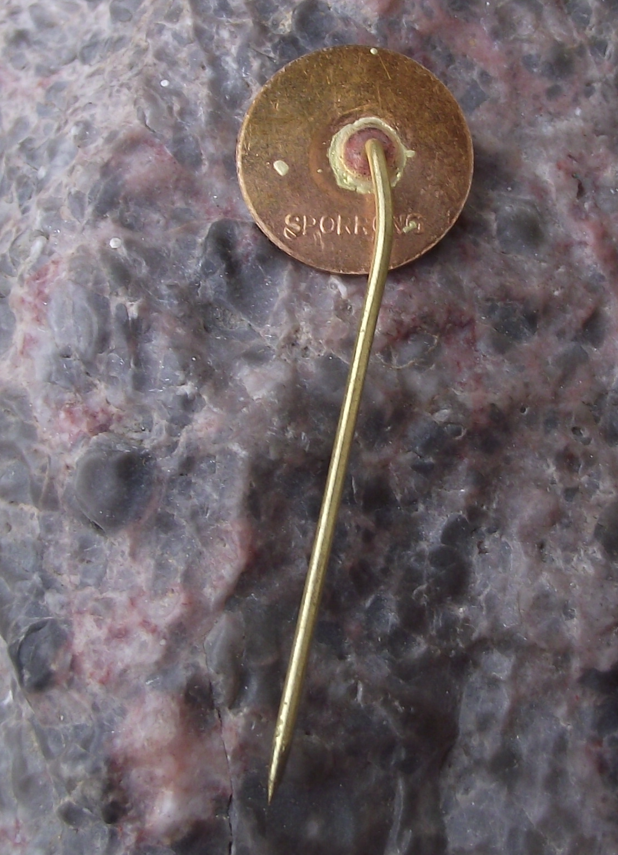 1968 Sweden Swedish May 1st Labor Day Mayday Pin Badge - Badgecrazy