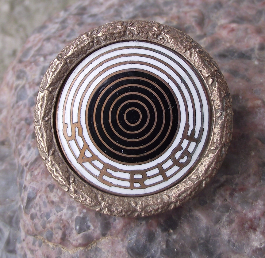 Vintage Swedish Shooting Award Sweden Gun Target Sverige Pin Badge