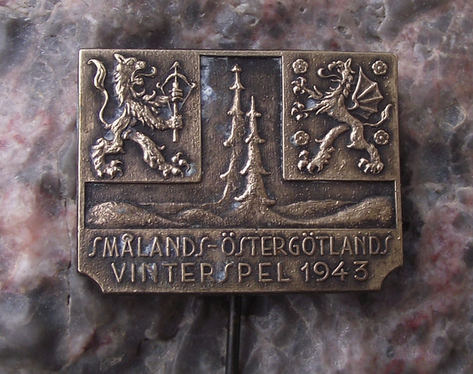 1943 Smålands-Östergötlands Winter Games Sweden Swedish Pin Badge