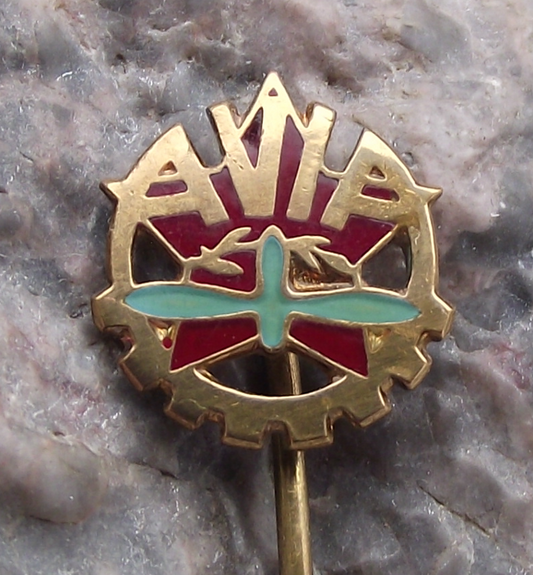 1950's AVIA Czech Aviation Aircraft Truck Company Sea Bird Logo Pin Badge